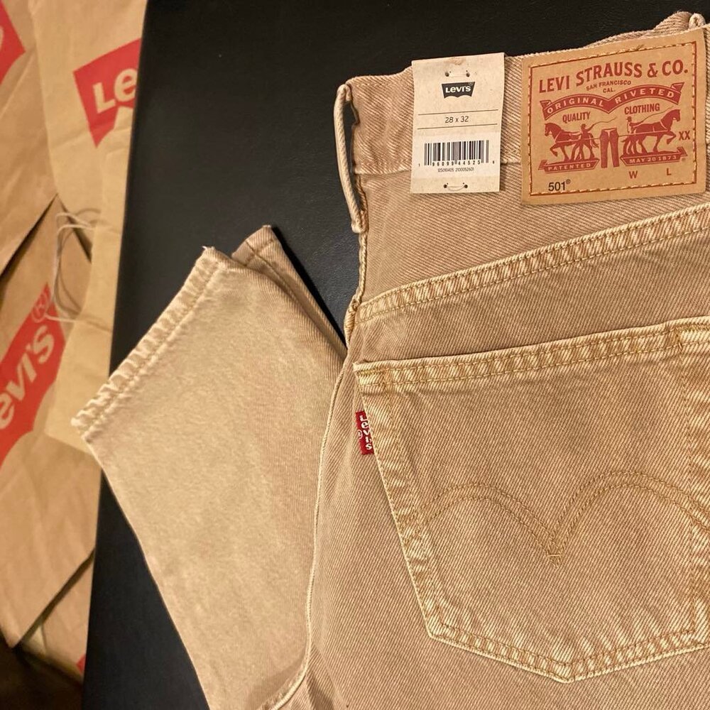 LEVI'S 501 Original Fit Women's Jeans (Size: 28x32) NWT - Picture 7 of 10